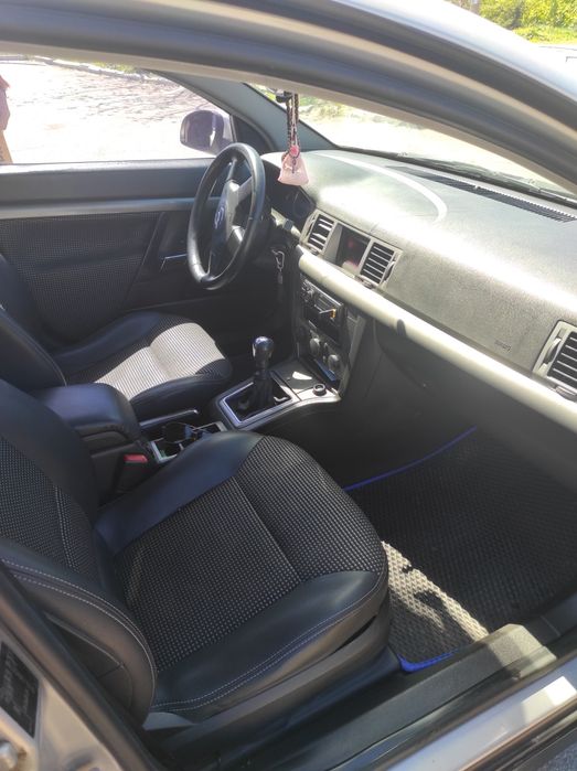 Продам гарний домашній автомобіль