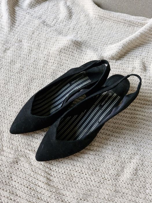 Czółenka Stradivarius czarne