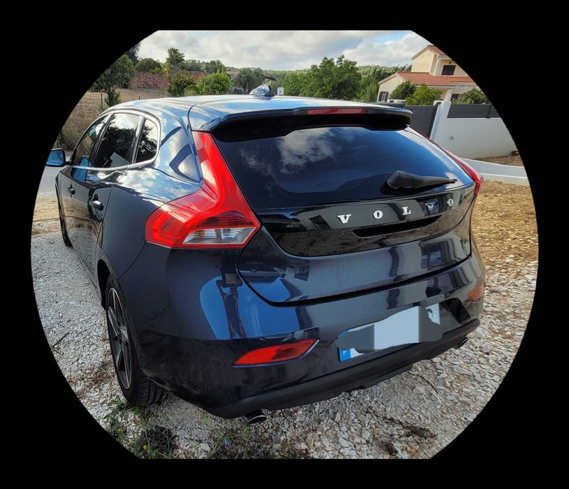 VOLVO V40 2.0 D4 190 ch Summum