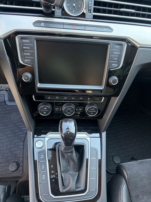 Volkswagen Passat  B8.  2015