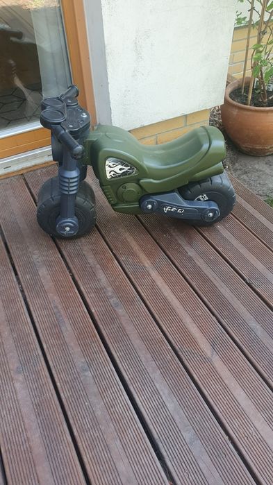 Rowerek biegowy jak motocykl