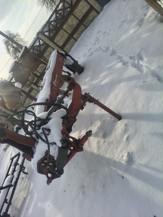 Pług  kverneland na resorze ed 85 ed 100