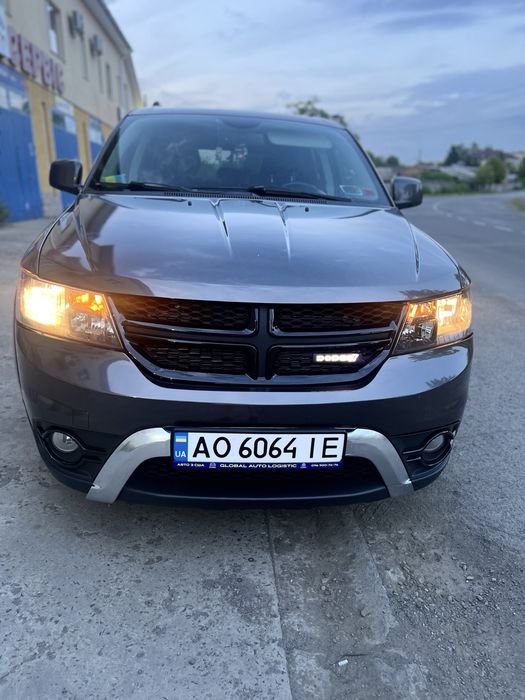 Продаж Dodge Journey Crossroad 2017 року