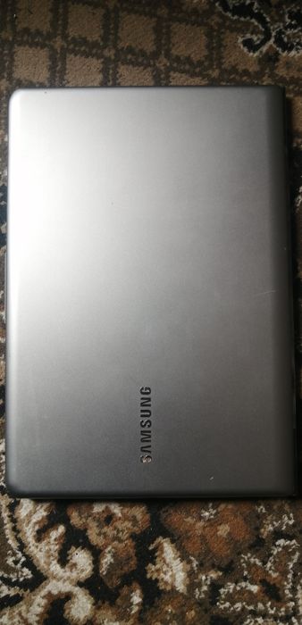 Samsung Serie 5 NP532U3C - 13.3