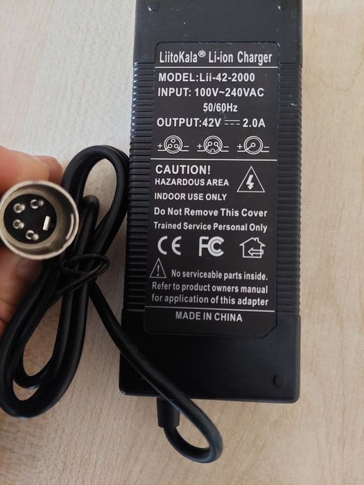 Ładowarka 36V 2A 4 pin Qwic li-ion