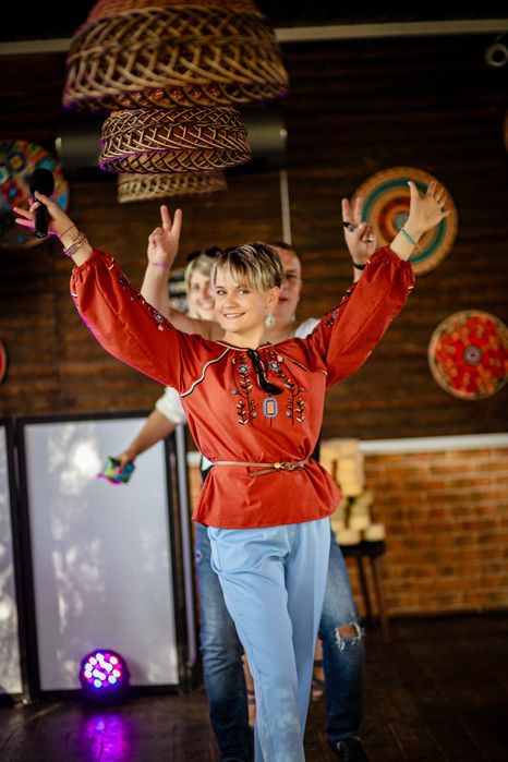 Ведуча Вашого свята