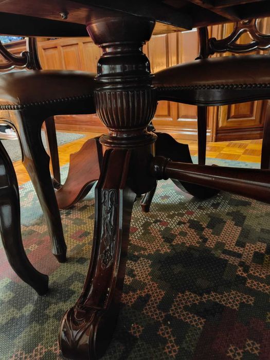Mesa de jantar extensível em madeira estilo mogno + 6 cadeiras