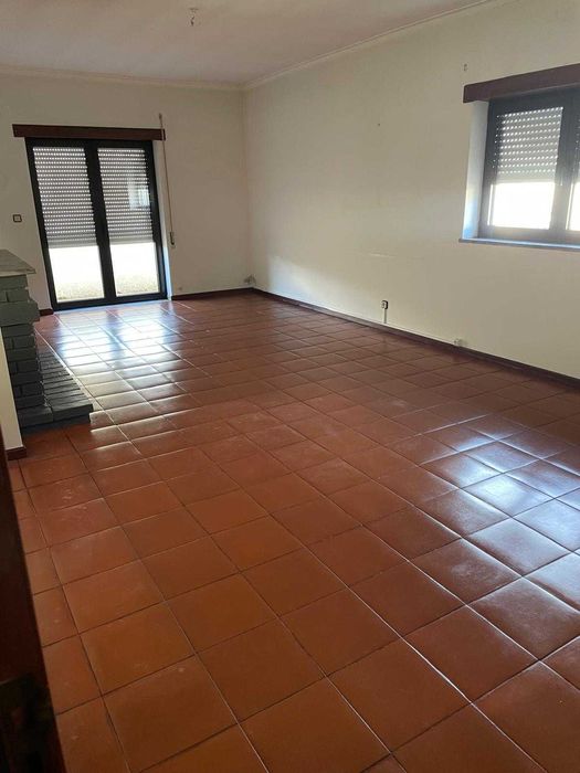Apartamento T4 na Vila de Sátão