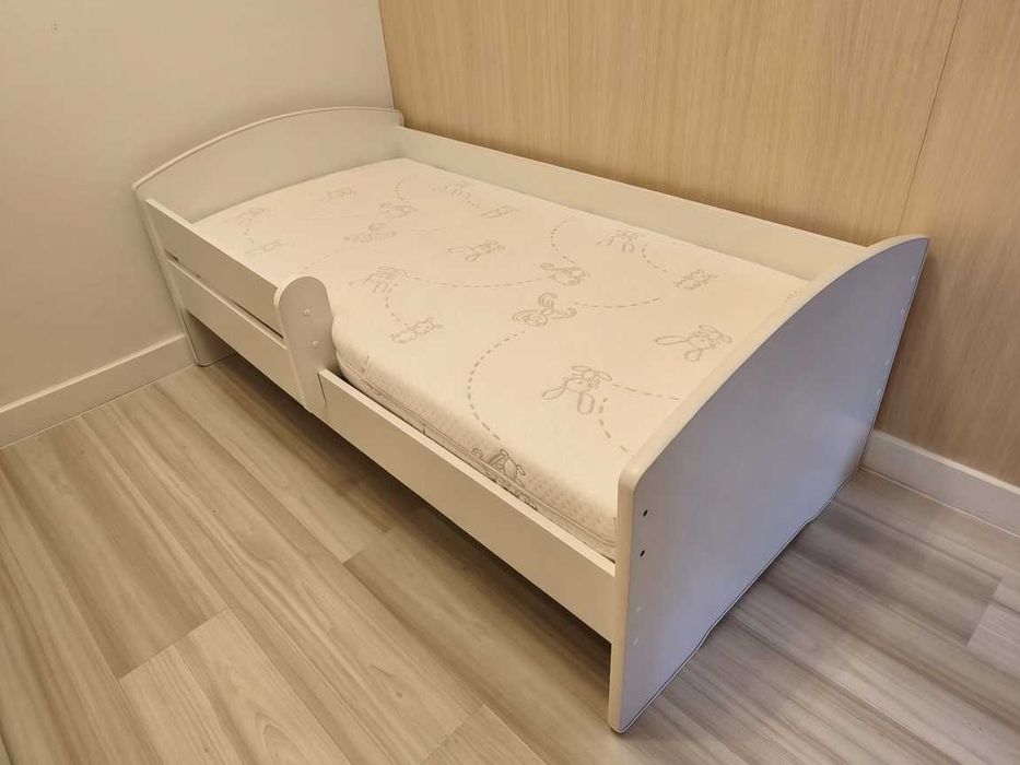 Łóżko dziecięce LUK + materac Hilding Dobranocka 70x140