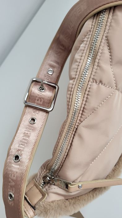 Steve Madden śliczna mała torebka nerka z futerkiem * NOWA