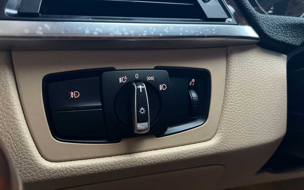 BMW 328XI 2013