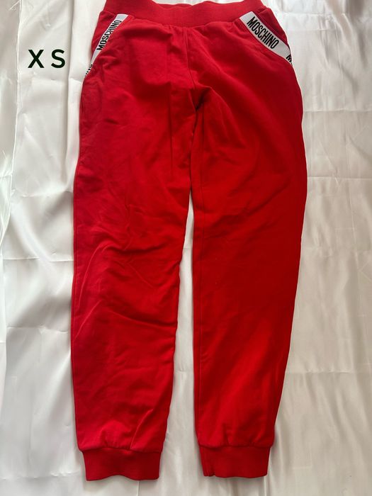 подарую жіночі речі