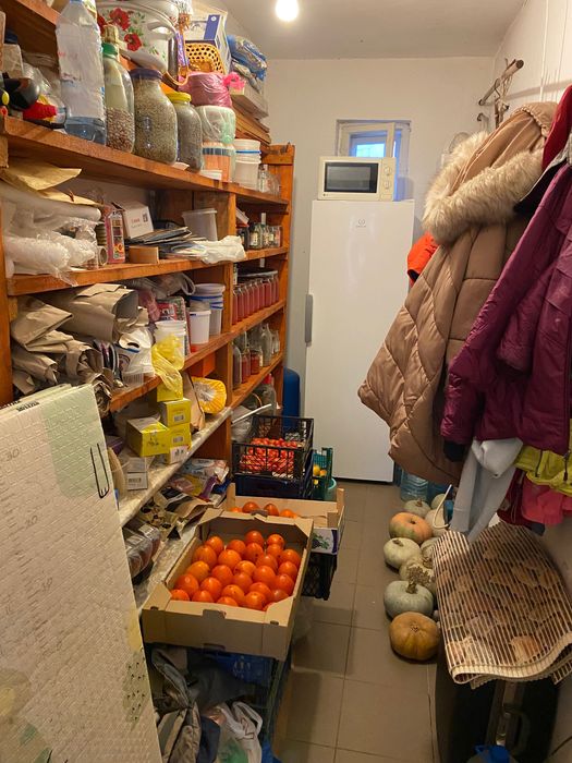 Продається житловий будинок у Закарпатті , м. Берегове .