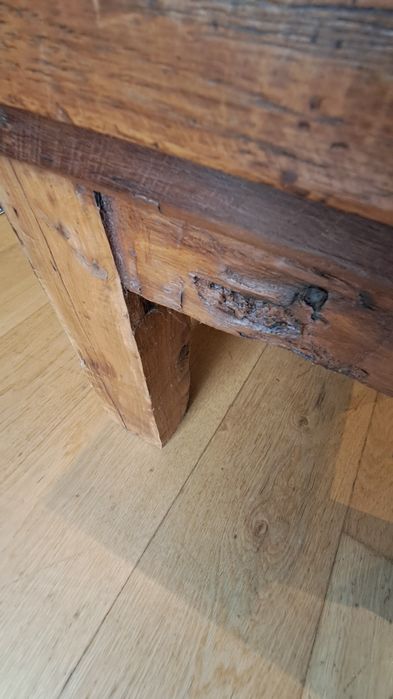 Mesa mexicana muito rústica em teca