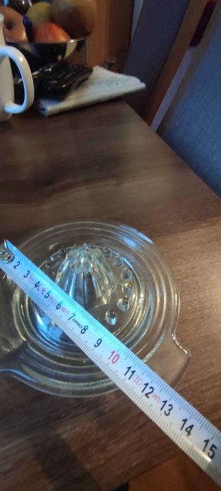 Szklana wyciskarka do cytrusów