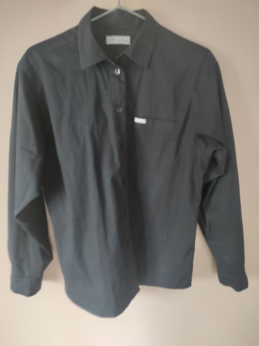 Czarna koszula damska