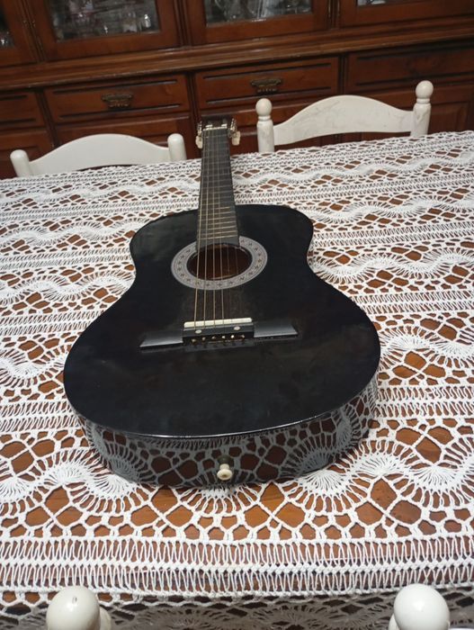 Vendo esta viola muita bonita bom estado