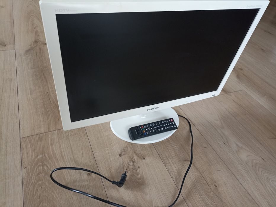 Monitor LED z funkcją Tv Samsung 24 cale..