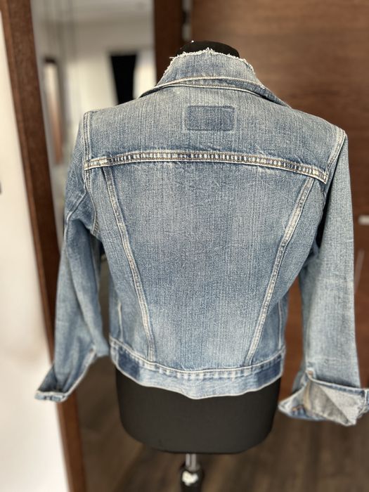 Levis orginal damska.