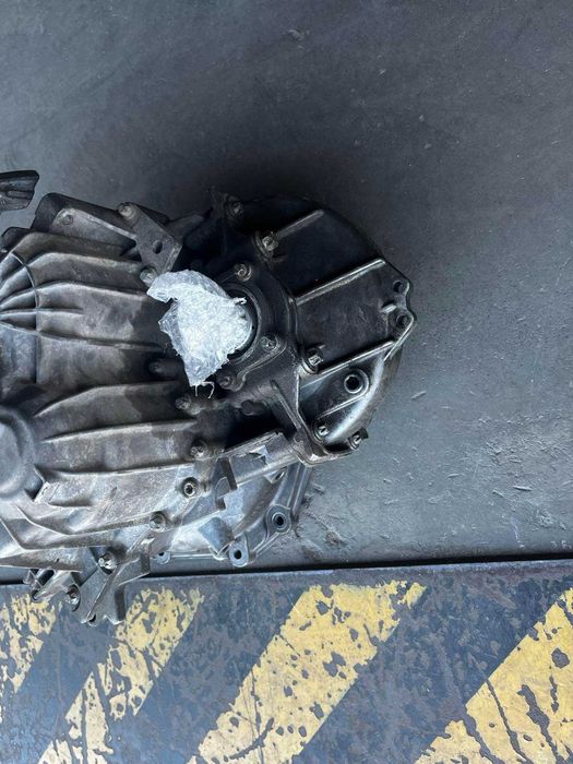 МКПП (механічна коробка перемикання передач) 6-ступка