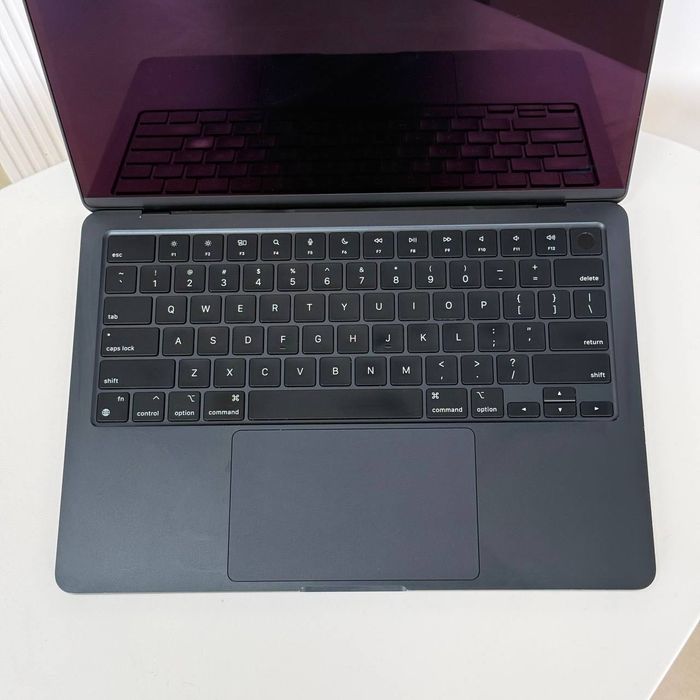 Ноутбук Apple MacBook Air 13,6" M2 8C GPU/8GB/512GB Midnight 2022 (MLY43) Used Вживаний Б/У