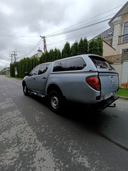 Mitsubishi L200 2013,