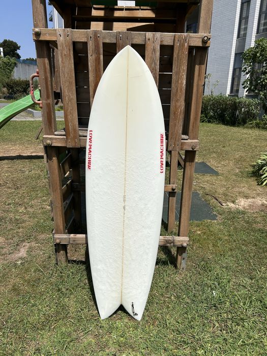 Prancha surf Wills Fish Love Machine 5’9