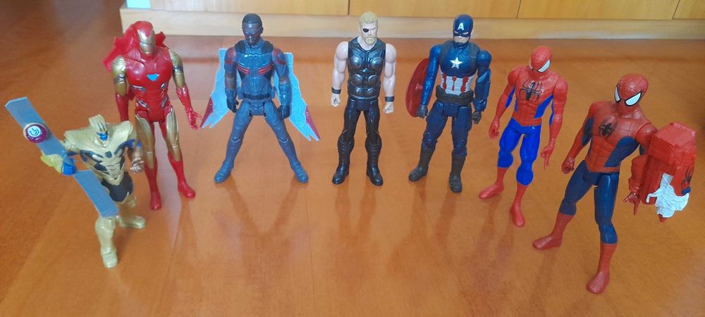 Bonecos Super Heróis