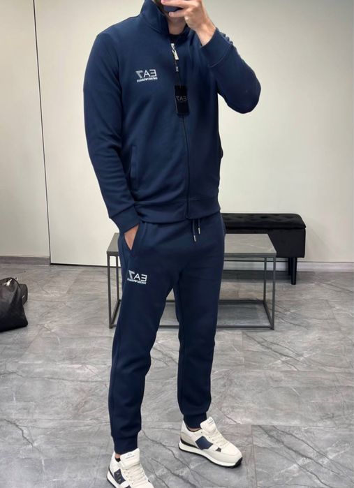 Спортивний костюм Emporio Armani EA7