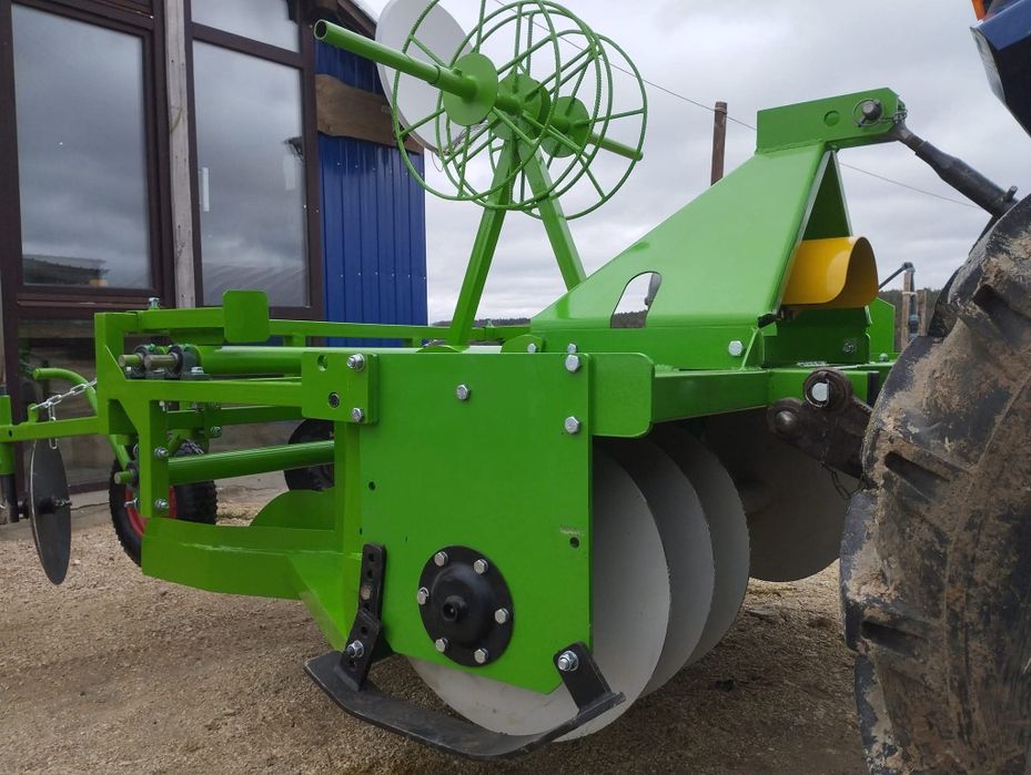 Шнековий Грядуутворювач