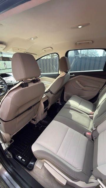 Продам власне авто Ford C-Max 2014 року.