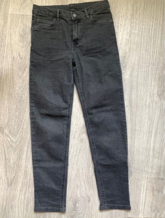 Джинси на підлітка