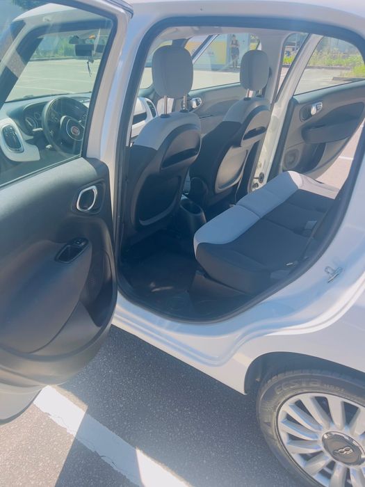 Carro  Fiat 500 L