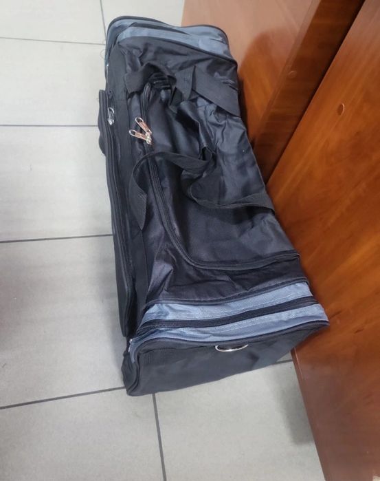 Czarno-szara torba podrozna 80cm 120L