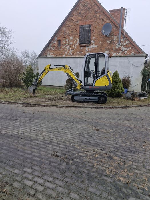 Usługa minikoparką i ładowarką