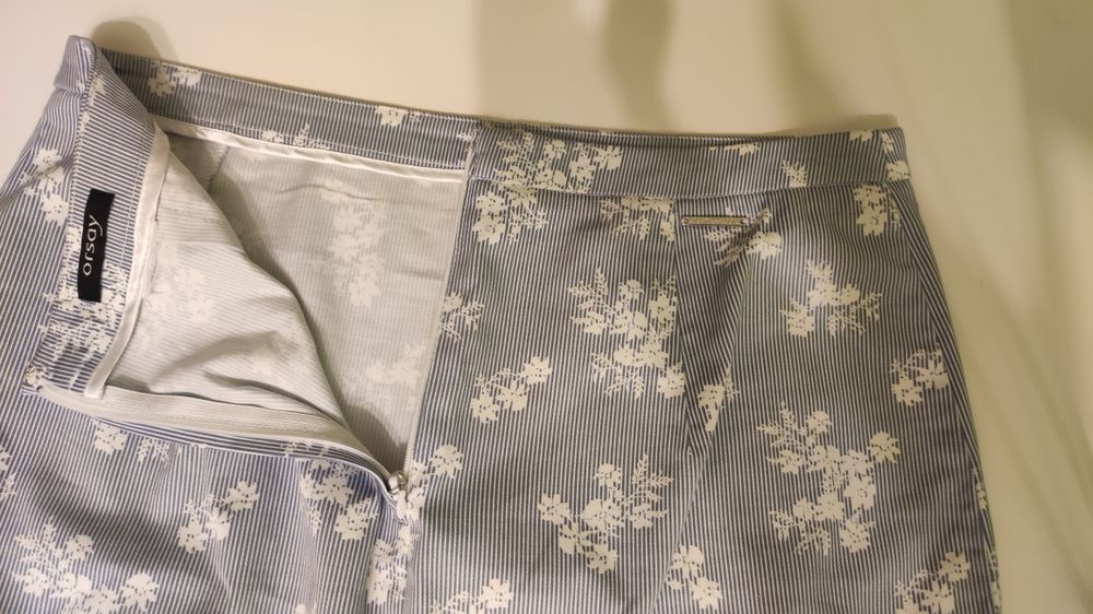 Damska spódnica za kolano Orsay dłuższa spódniczka