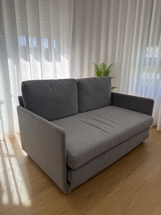Sofa de dois lugares