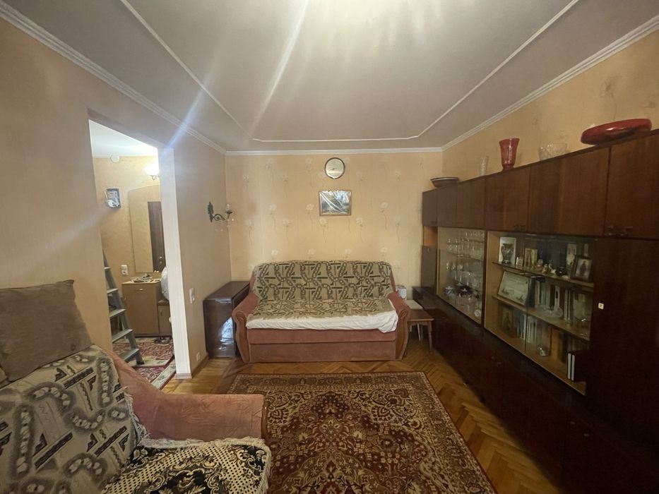 Продам 2-к на ХТЗ, проспект Индустриальный.