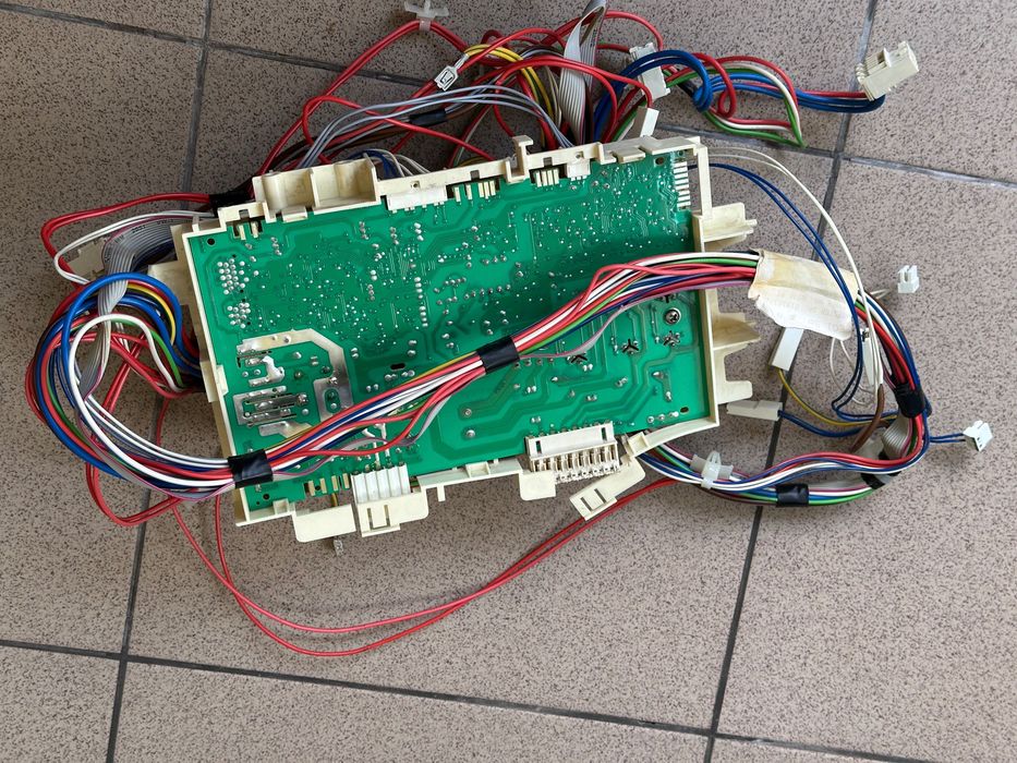 Hoover VHDS6143ZD Moduł elektronika wiązka przewodów