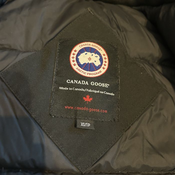Damska czarna kurtka parka Keningston Canada Goose