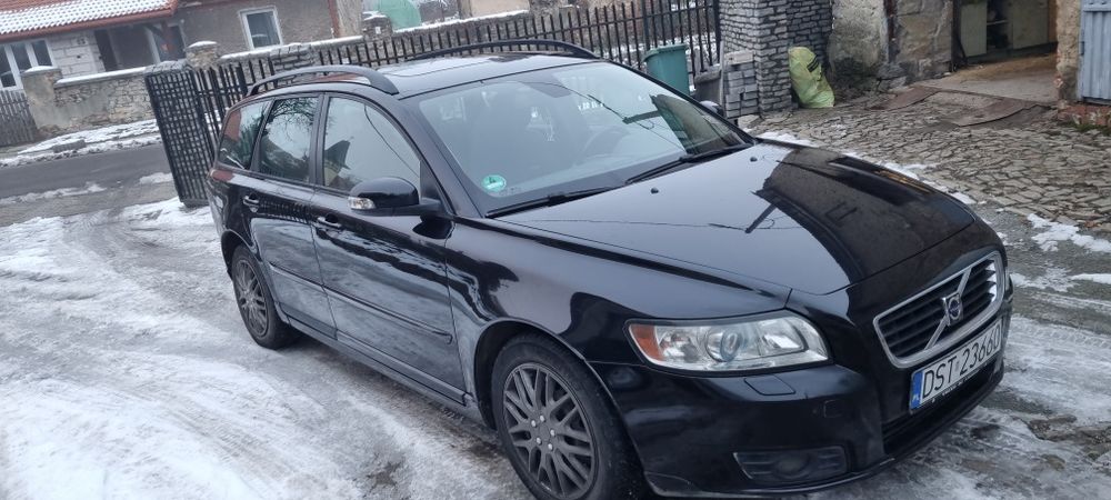 Sprzedam Volvo V50 D5 w bardzo dobrym stanie całe w oryginale