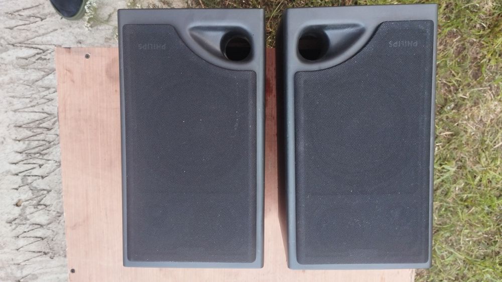 Drewniane kolumny Philips 25W