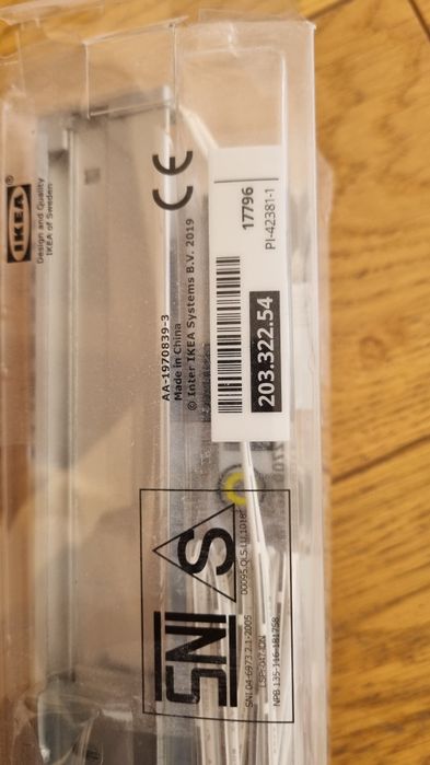 Oświetlenie szafy ikea