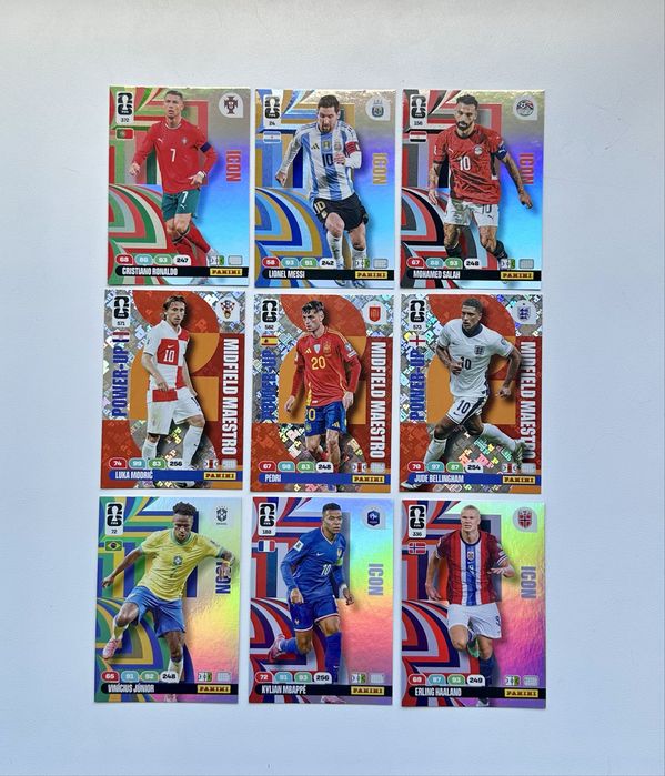 Футбольні картки Panini Messi Ronaldo  Topps Match Attax 2025/26 Champions League Dembele Kvaratskhelia Yamal Kane Mbappe