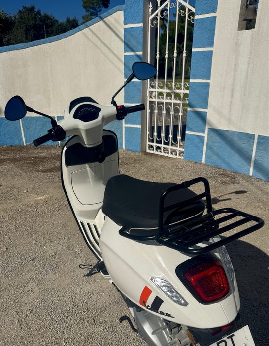 Vespa Spring 125 com ABS