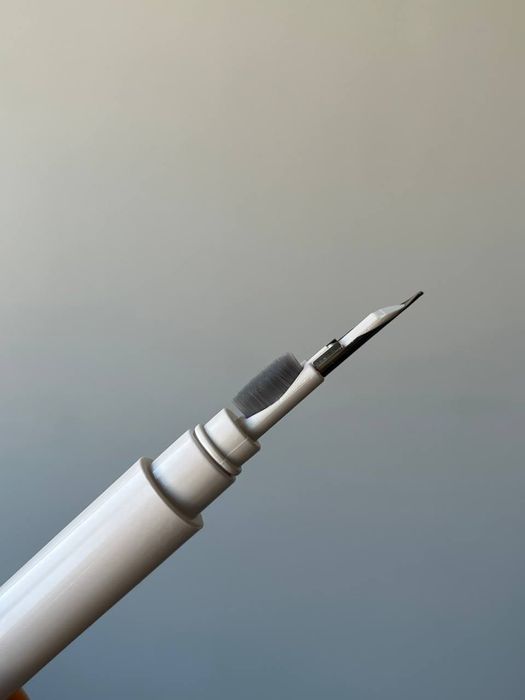 Набір щітка для очищення навушників Apple AirPods