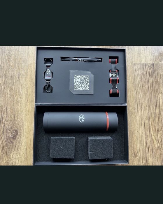 Kubek Termiczny / Oryginalny TOYOTA Welcome Box
