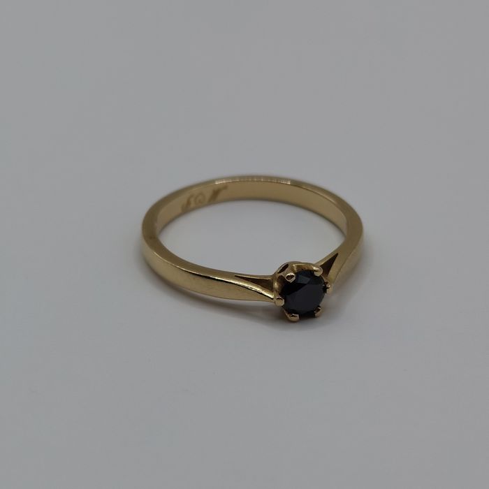 Pierścionek złoty pr.585 / 2,05g z diamentem 0.29ct