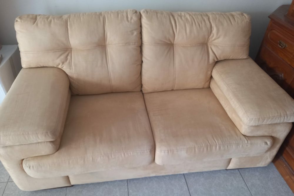 Sofá em estado novo