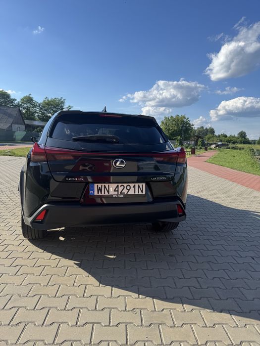 Lexus ux250h